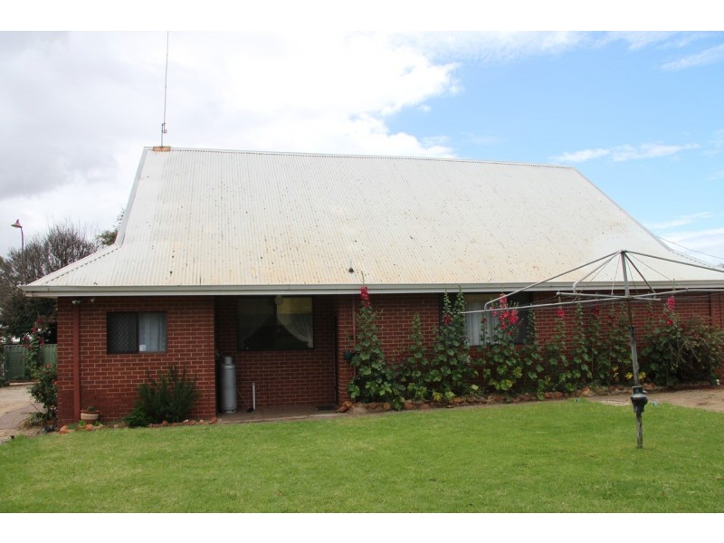 93 Stirling Terrace, Toodyay WA 6566