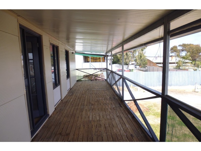 35B Lockyer Avenue, Northam WA 6401