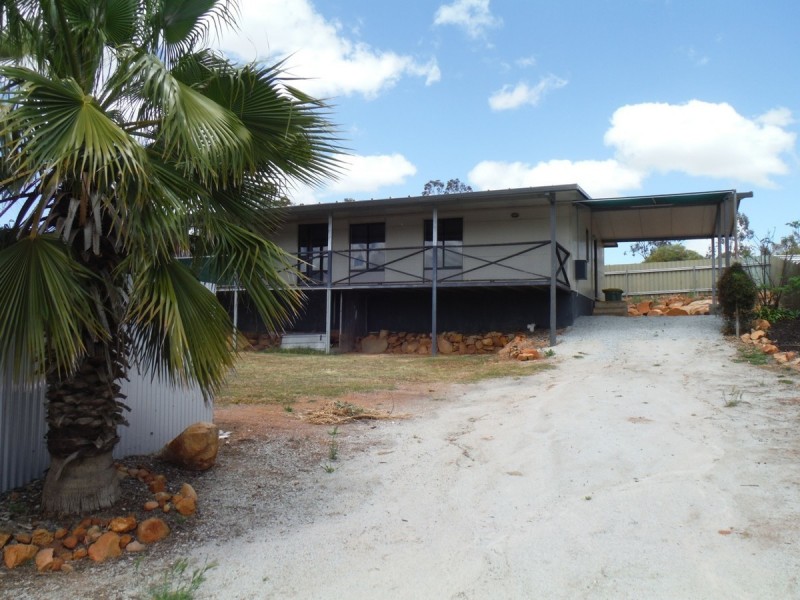 35B Lockyer Avenue, Northam WA 6401