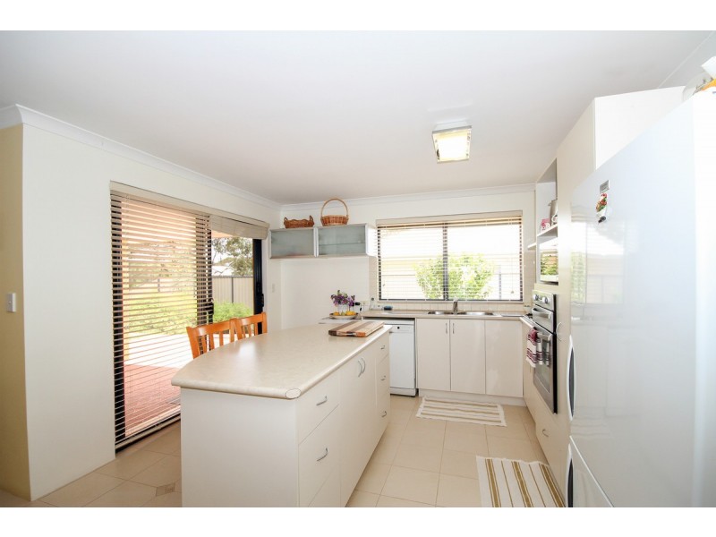 44 South Street, York WA 6302