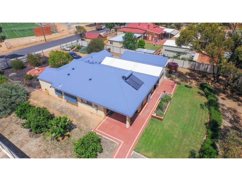 44 South Street, York WA 6302