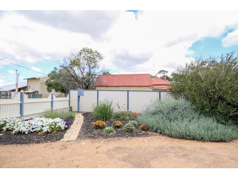 44 South Street, York WA 6302