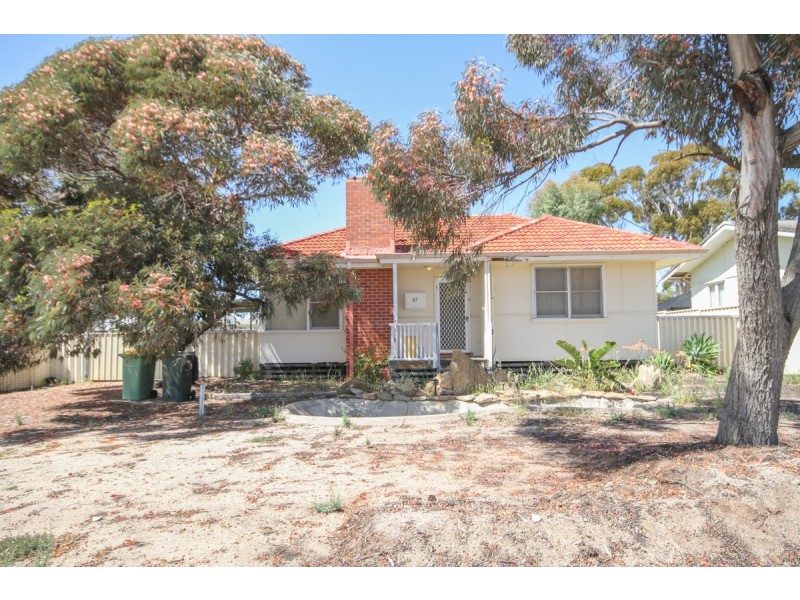 87 Caw Street, Merredin WA 6415