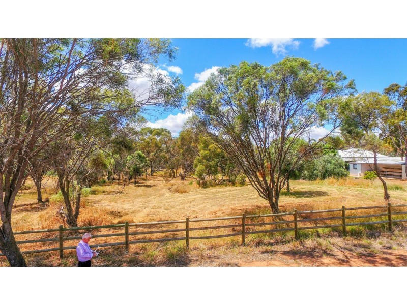 60 Roe Street, York WA 6302
