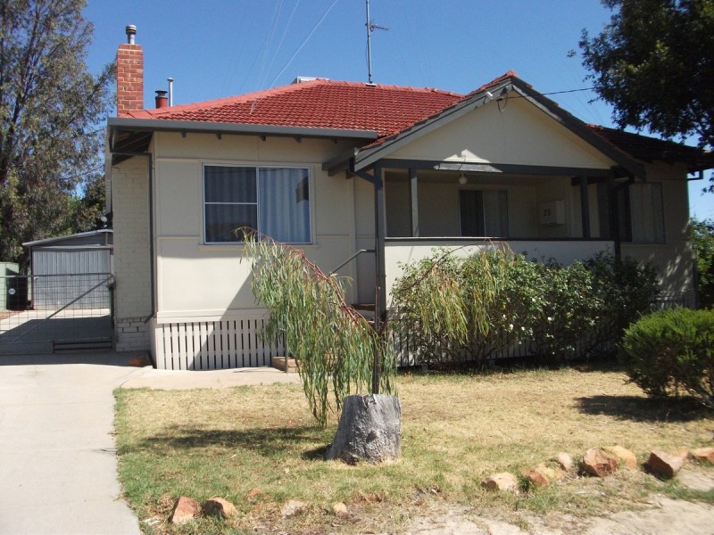 70 Hutt Street, Northam WA 6401
