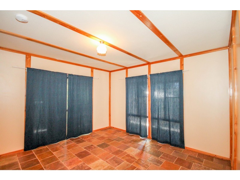 11 Morse Street, York WA 6302