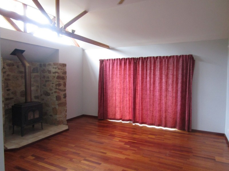 7 Glenlea Drive, Helena Valley WA 6056