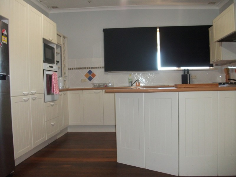 340 Lawrence Road, Southern Brook WA 6401