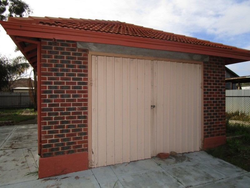 2 Millington Street, Northam WA 6401