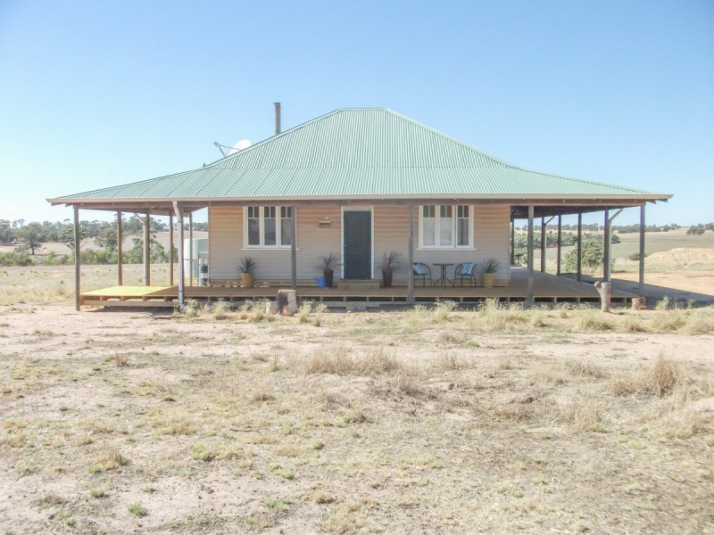 340 Lawrence Road, Southern Brook WA 6401