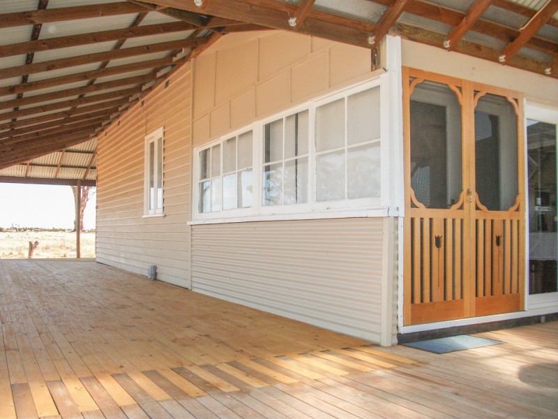 340 Lawrence Road, Southern Brook WA 6401