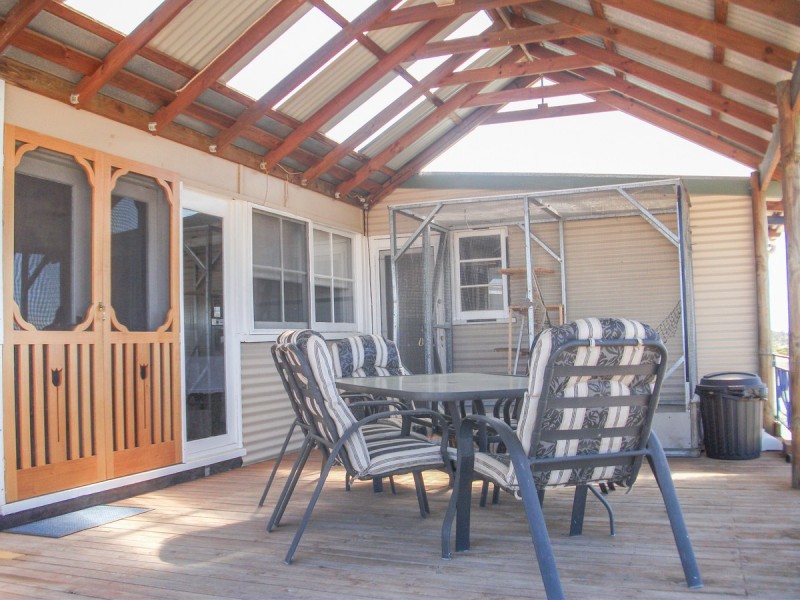 340 Lawrence Road, Southern Brook WA 6401