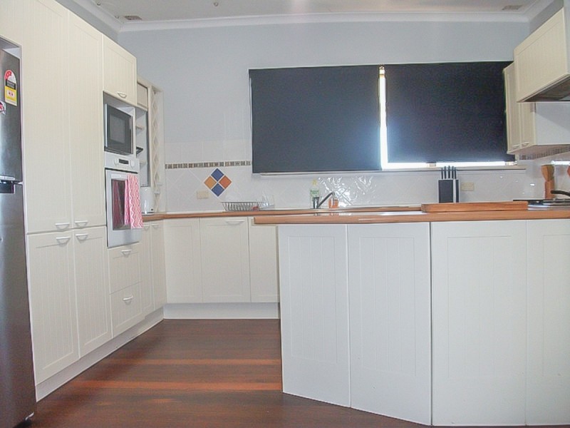 340 Lawrence Road, Southern Brook WA 6401