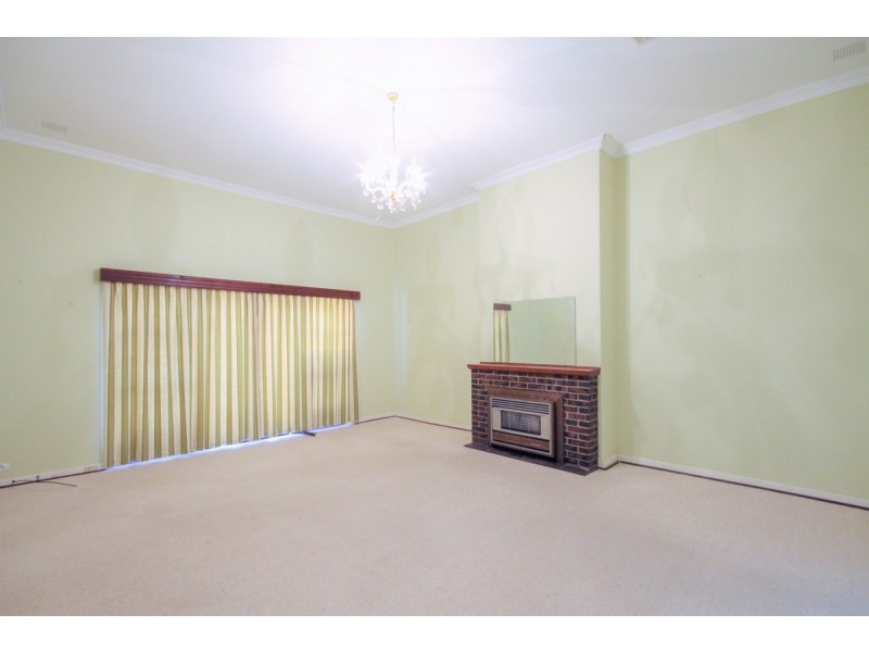 11 Hopetoun Avenue, Northam WA 6401