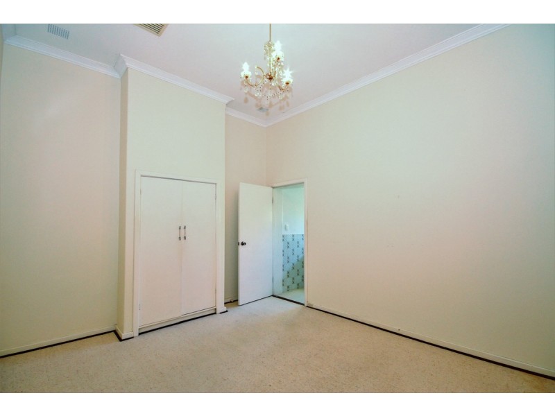 11 Hopetoun Avenue, Northam WA 6401