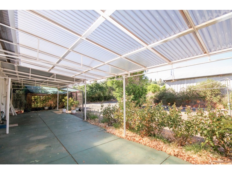 11 Hopetoun Avenue, Northam WA 6401