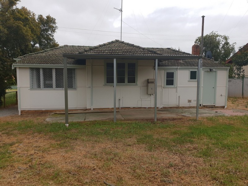 80 Hutt Street, Northam WA 6401