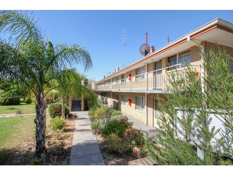 10/16 Chidlow Street, Northam WA 6401