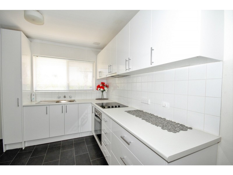 10/16 Chidlow Street, Northam WA 6401