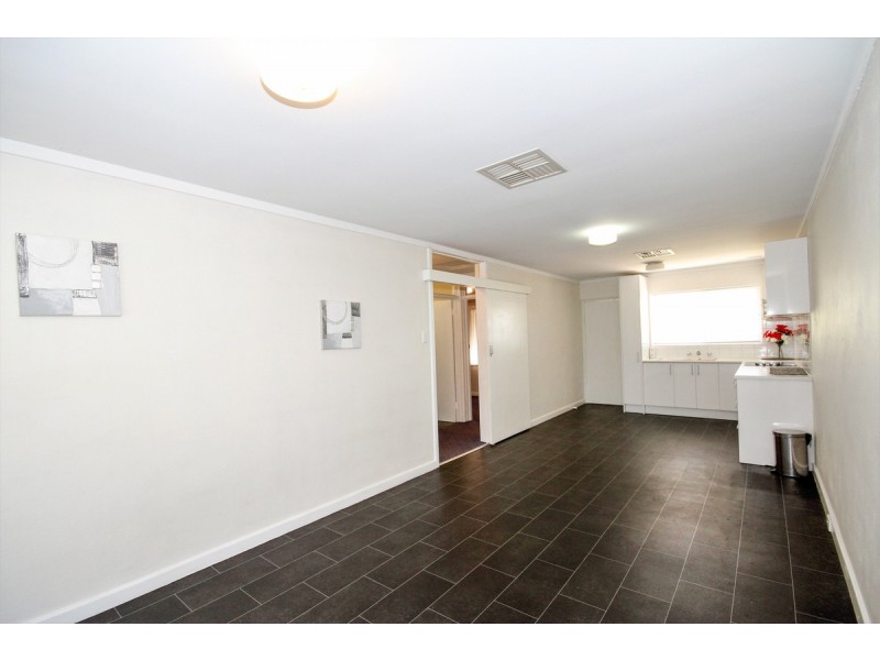 10/16 Chidlow Street, Northam WA 6401