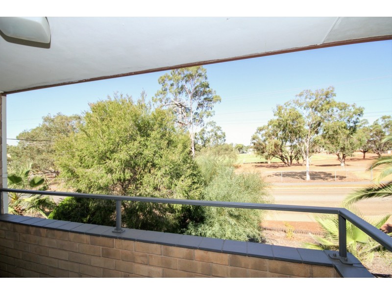 10/16 Chidlow Street, Northam WA 6401