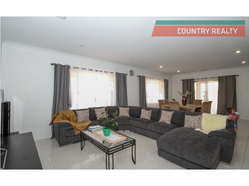 1 Bunker Way, Northam WA 6401