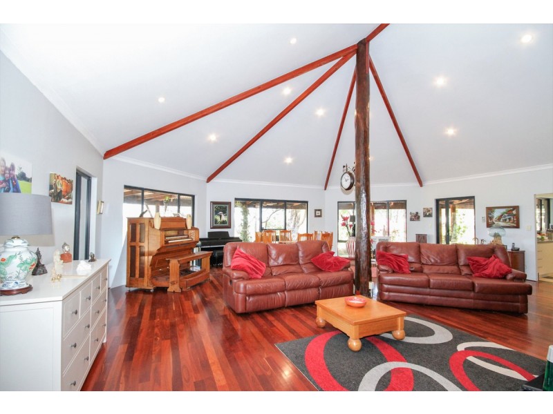 153 Bodeguero Way, Wundowie WA 6560