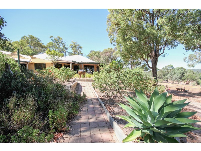 153 Bodeguero Way, Wundowie WA 6560