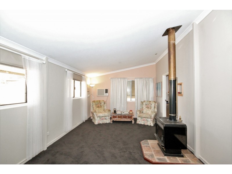 31 & 33 Railway Terrace, Goomalling WA 6460