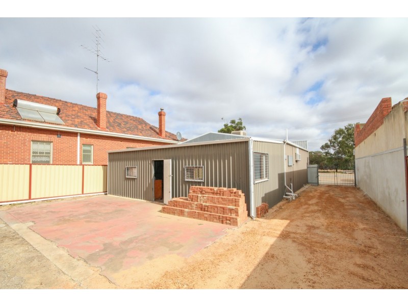 31 & 33 Railway Terrace, Goomalling WA 6460