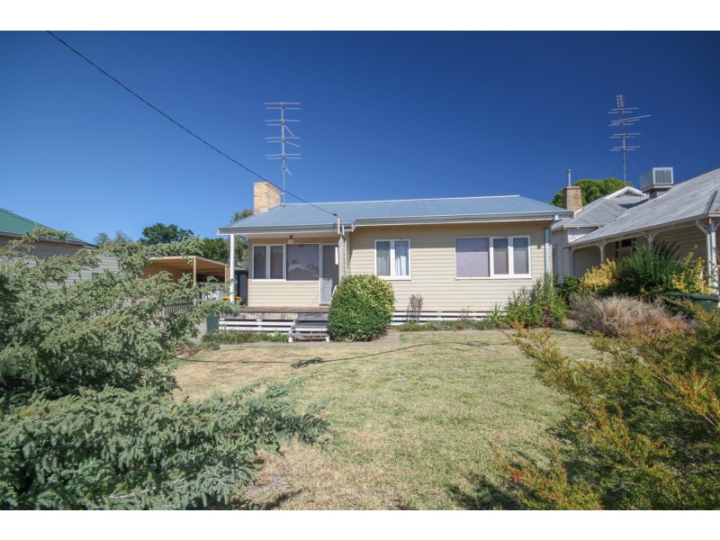 17 Weld Street, Northam WA 6401