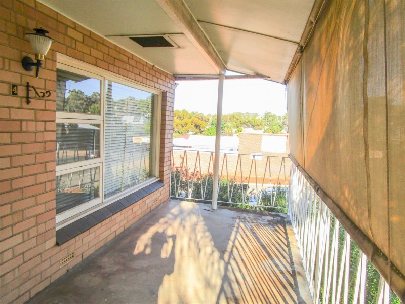 4 / 27 Burgoyne Street, Northam WA 6401