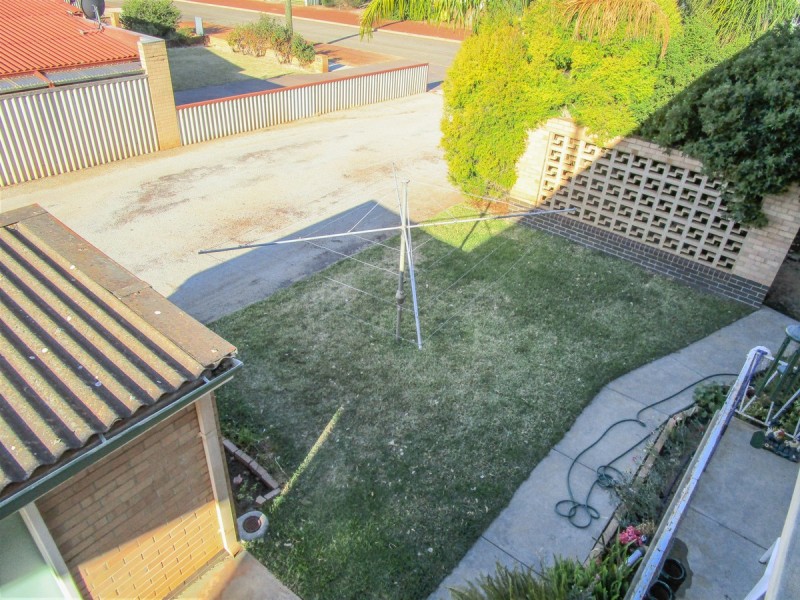 4 / 27 Burgoyne Street, Northam WA 6401