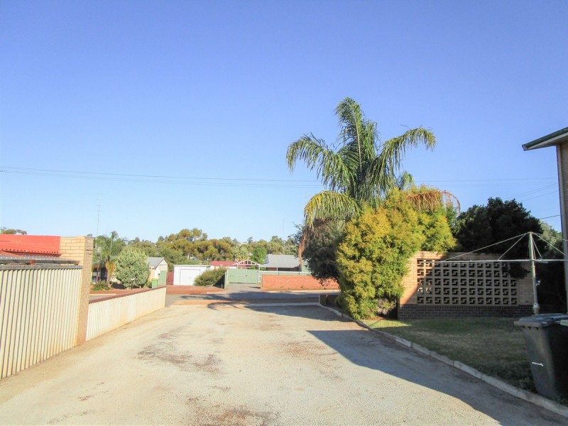 4 / 27 Burgoyne Street, Northam WA 6401