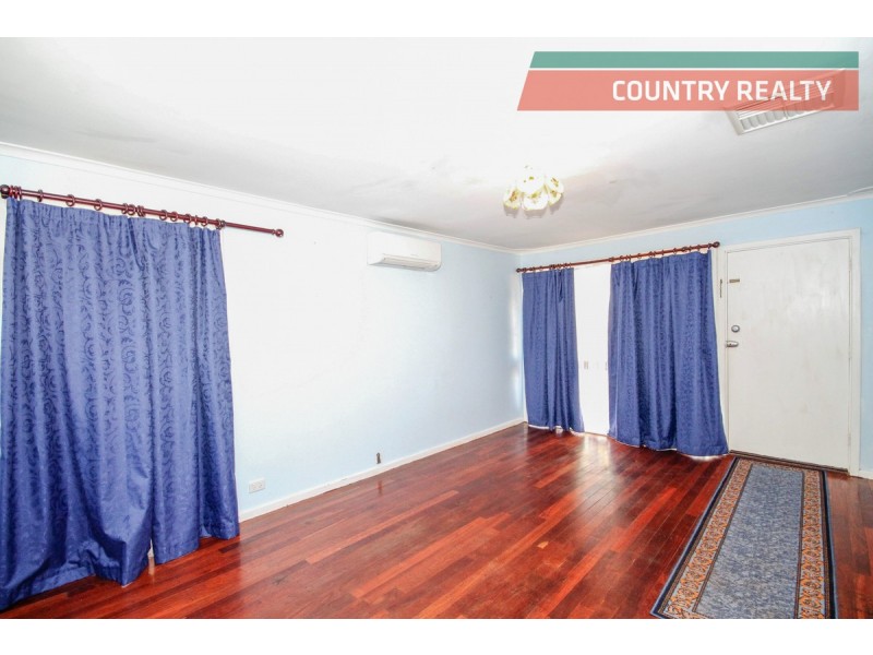 12 Clarkson Street, Northam WA 6401