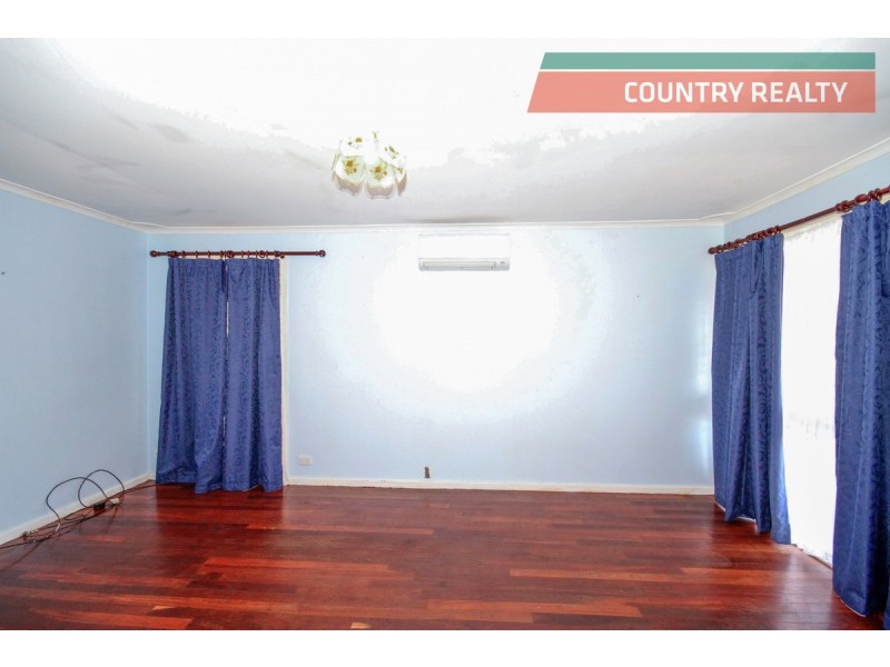 12 Clarkson Street, Northam WA 6401