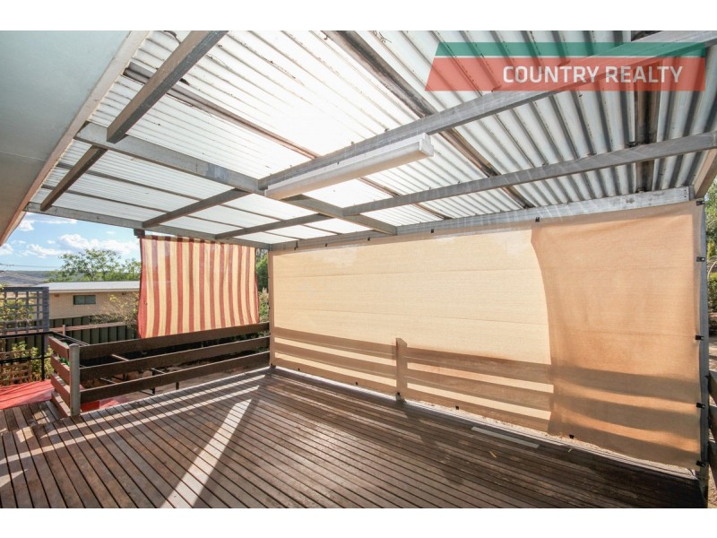 12 Clarkson Street, Northam WA 6401