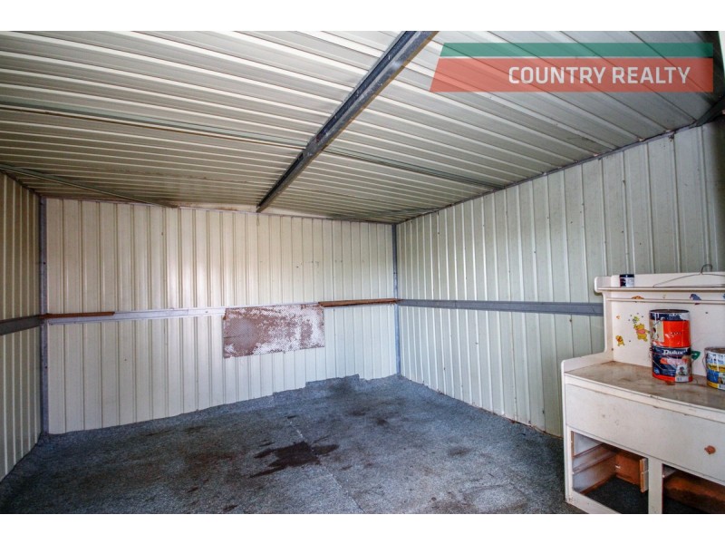 12 Clarkson Street, Northam WA 6401