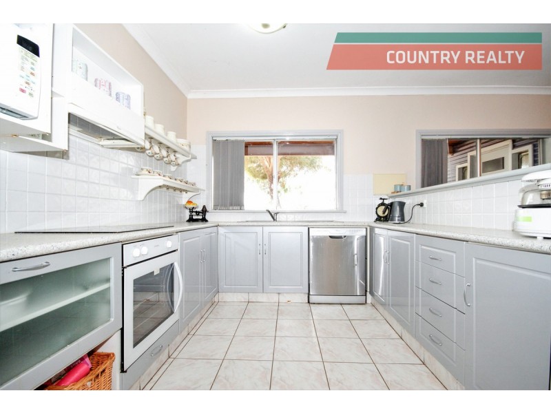 123 Julimar Road, Toodyay WA 6566