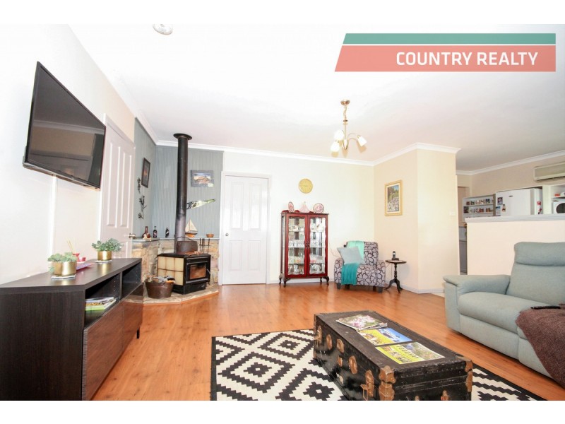 123 Julimar Road, Toodyay WA 6566