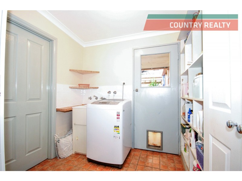 123 Julimar Road, Toodyay WA 6566