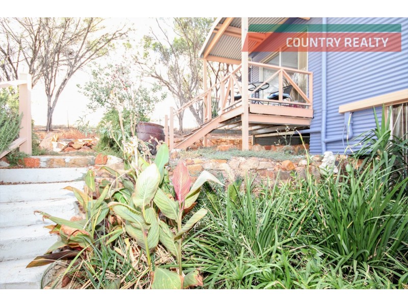 123 Julimar Road, Toodyay WA 6566