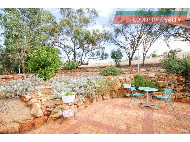 123 Julimar Road, Toodyay WA 6566