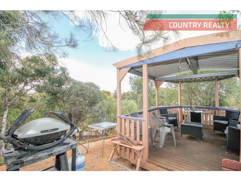 123 Julimar Road, Toodyay WA 6566