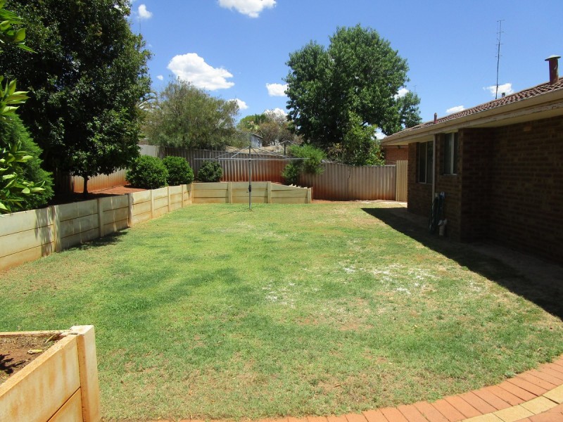 18 Hunter Place, Northam WA 6401