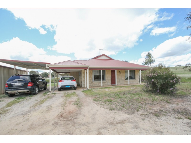 5 Heaton Drive, Northam WA 6401