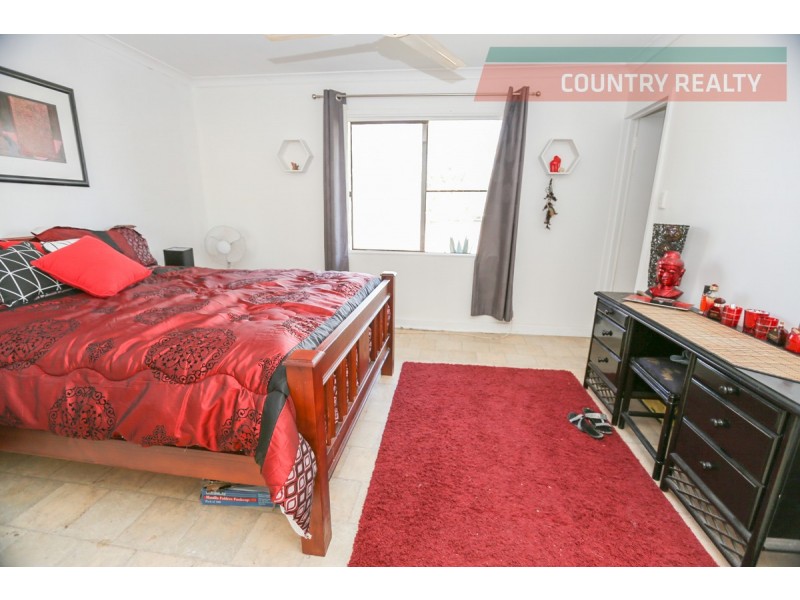 36 Ninth Road, Toodyay WA 6566