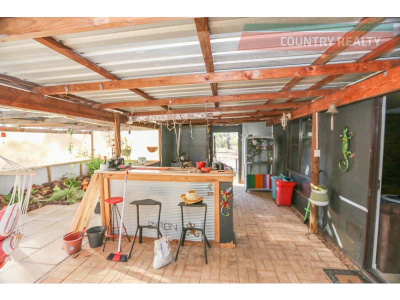 36 Ninth Road, Toodyay WA 6566