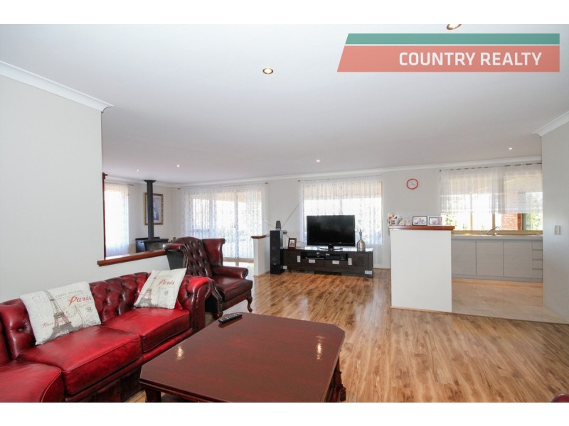 613 Golf Links Road, Wundowie WA 6560