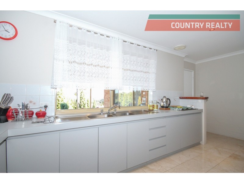 613 Golf Links Road, Wundowie WA 6560